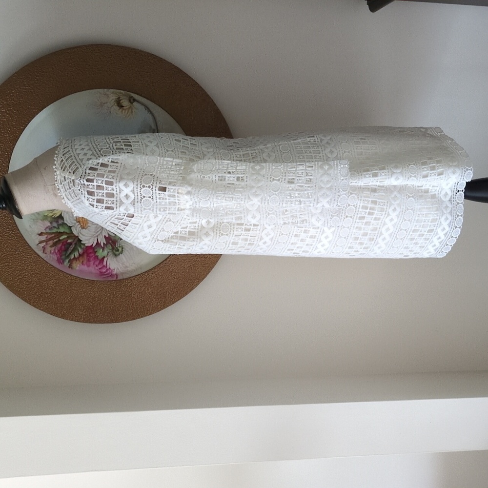 Laundry By Shelli Segal White Bell Sleeve Sheath Dress - Picture 3 of 9